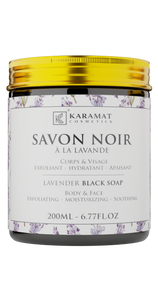 Détente et Douceur au Naturel - Une Peau Apaisée et Nourrie grâce à l'Association Parfaite de la Lavande et du Savon Noir
Notre savon noir à la lavande est un nettoyant doux et relaxant pour le corps. Il vous offre une expérience apaisante tout en nettoyant votre peau en profondeur et en la laissant douce et hydratée.